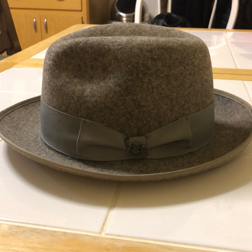Biltmore premium wool felt fedora, size M